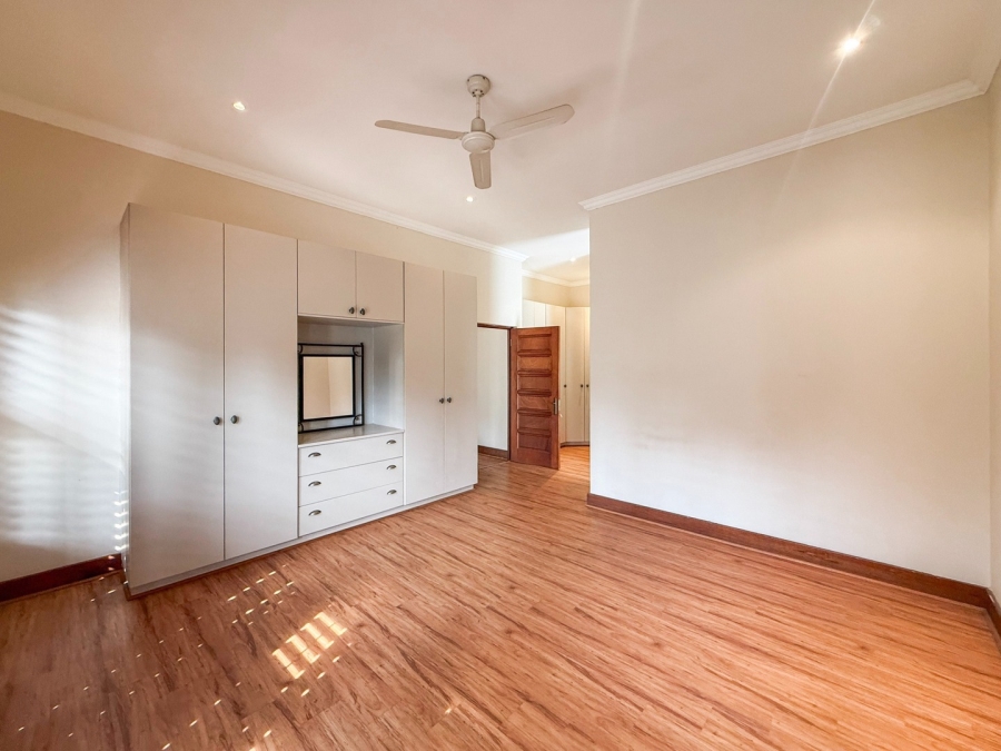 6 Bedroom Property for Sale in The Coves North West